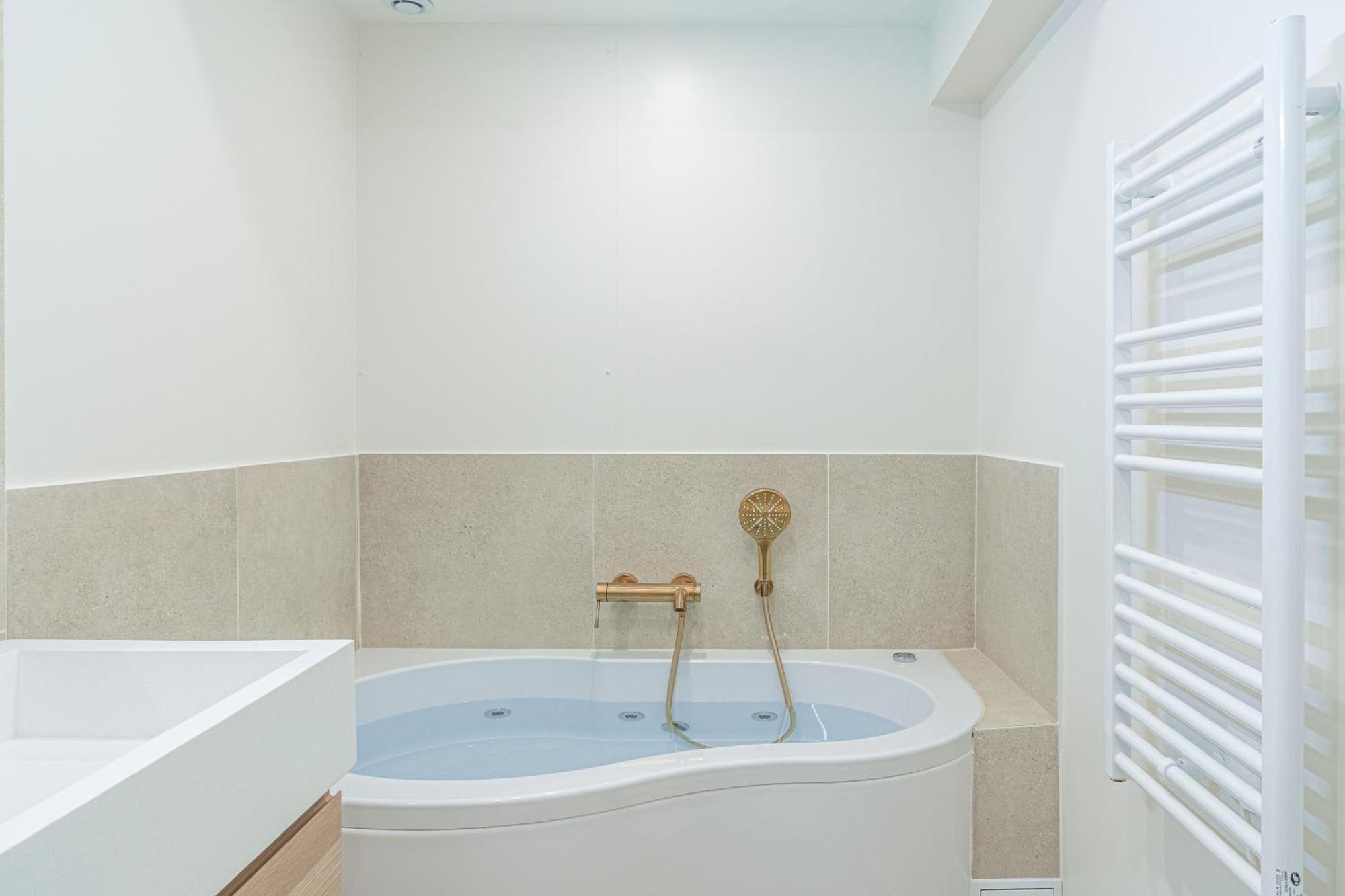 Lavie Maison Ac & Jacuzzi París Exterior foto