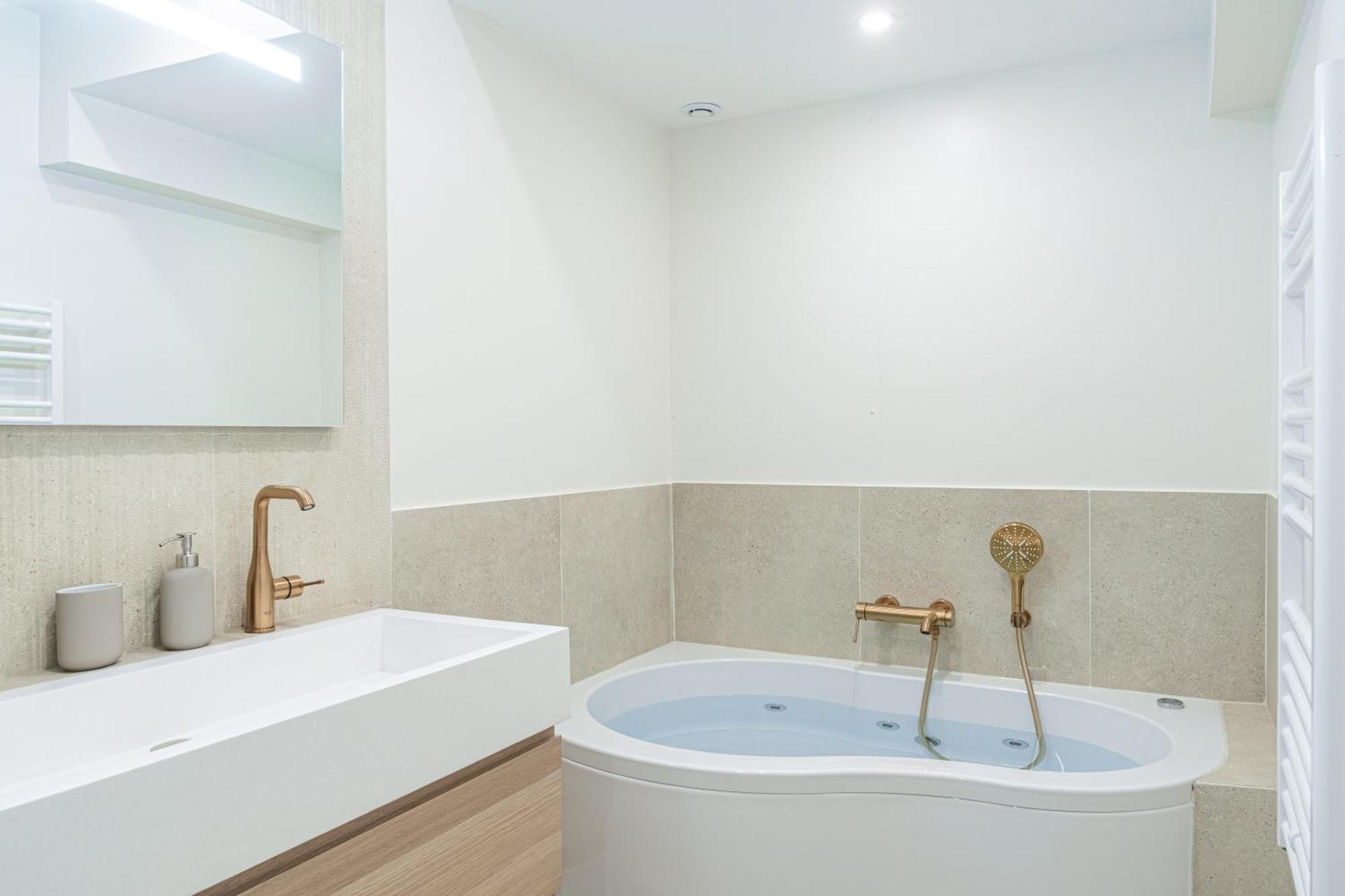 Lavie Maison Ac & Jacuzzi París Exterior foto